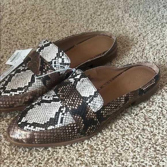 Universal Threads Faux Snakeskin Loafers mules sz 9 - Picture 2 of 5